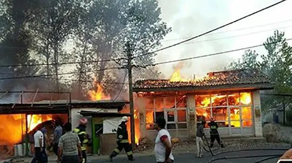 نانوایی سنگکی در «خیرآباد» ورامین آتش گرفت + عکس