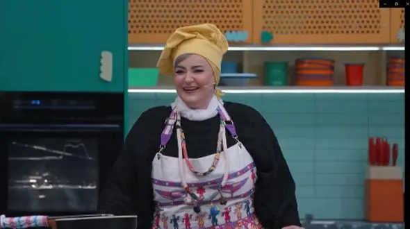 فیلم / نعیمه نظام‌دوست بی خیال عشقش به احسان علیخانی نمیشه /   جواب همه سوالهای نیما شعبان‌نژاد رو با اسم«احسان» داد ../ چشاش رنگیه ...