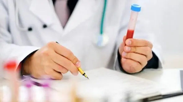 پیشگیری از مرگ با این آزمایش خون جدید: تشخیص 12 بیماری مهلک