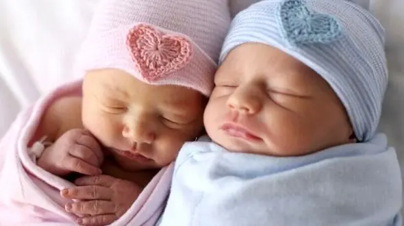 دهمین فرزند مادر ۳۵ ساله ایرانی متولد شد