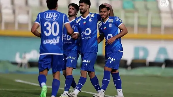  پیروزی استقلال برابر تیم پیکان 