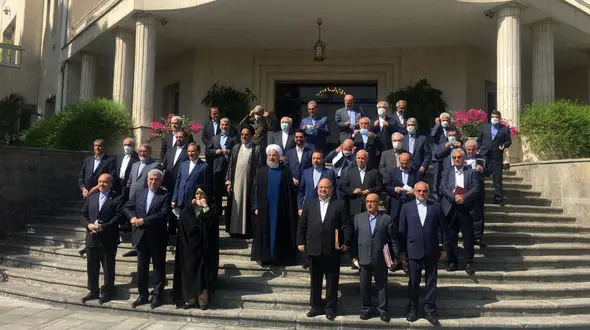 روحانی: آنچه با مردم گفتم برخلاف واقعیت نبود/ بسیاری از مسائل را به جان خریدیم