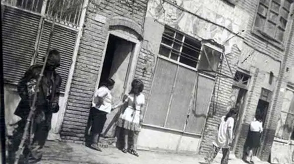 روزی که کمیته‌ی انقلاب شهرنو را با بولدوزر صاف کرد