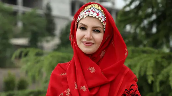 این خانم جذاب و متفاوت خاله شادونه است ؟! / محاله باور کنید ! / فقط تغییرات را ببینید