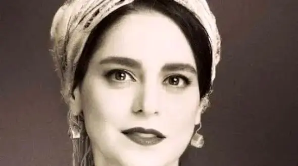 فیلم آوازخوانی زیبای غزل شاکری با اجرای زنده آهنگ محمد نوری / خانم بازیگر مبهوتتان می کند !