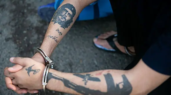 تیرباران موبایل قاپ های بالاشهر تهران / تعقیب و گریز هالیوودی بود