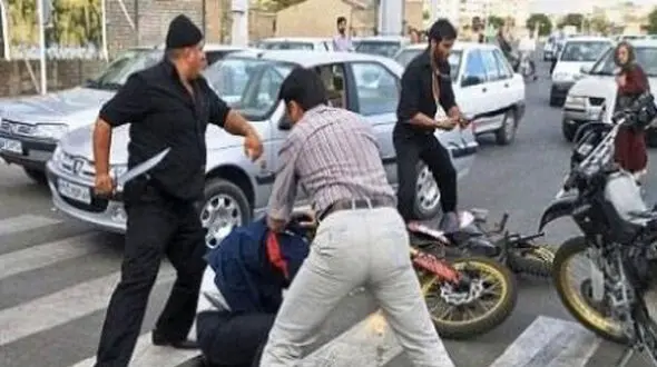 زورگیران خشن مازندرانی با تویوتا نقشه پلید خود را عملی می کردند