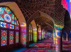 پنجره های شیشه رنگی شگفت انگیز دنیا که نباید از دست بدهید