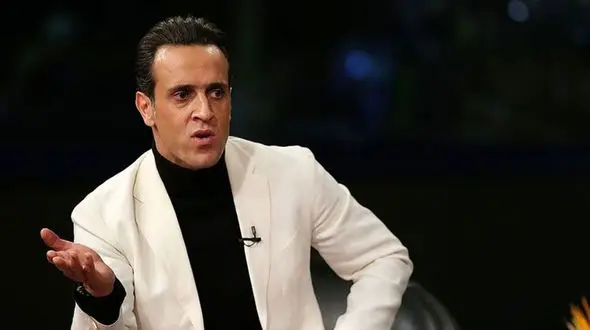 شکایت از علی کریمی در دادسرای انقلاب به خاطر توئیت برای مهسا امینی