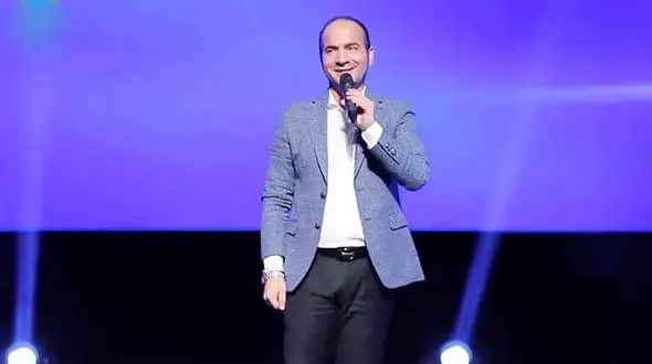 حسن ریوندی: وقتی خدا داشت گلزار و علیخانی رو خلق می کرد من 
مشغول چه خاک بر سری بودم؟