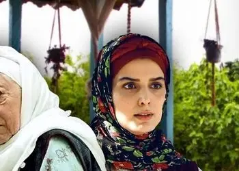 عکس/ نگاهی به چیدمان منزل بازیگران سریال سوجان/ از کتابخونه منزل غزاله اکرمی، خونه بهزاد فراهانی و ساغر عزیزی به سبک روستیک