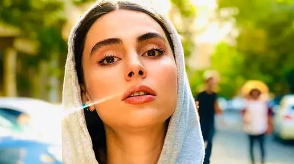 اسب سواری خانم بازیگر + عکس