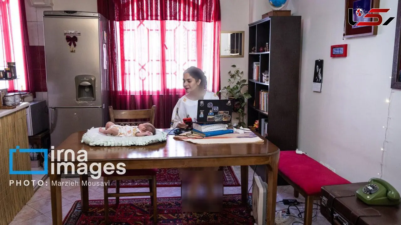 عکس جنجالی  از بی حجابی زن تهرانی در خانه اش در ایرنا / این زن نوزاد جنگ زده ای را به سرپرستی گرفت  + واکنش تند  کیهان : این زن شرایط سرپرستی نوزاد را ندارد