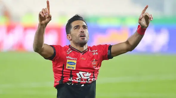 گل اول پرسپولیس به ذوب آهن + فیلم