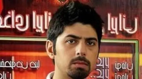 تیپ و استایل فوق‌العاده شیک و لاکچری یاورِ سریال فاصله‌ها بعد از 14 سال در عربستان سعودی / با این چهره دیگه قابل شناسایی نیست!