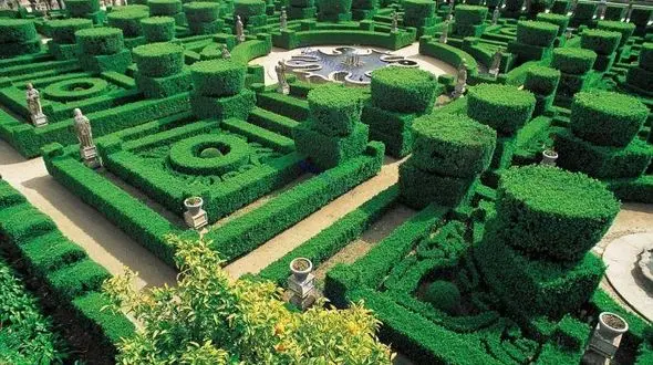 زیباترین دالان های مارپیچ دنیا کجاست؟ + عکس