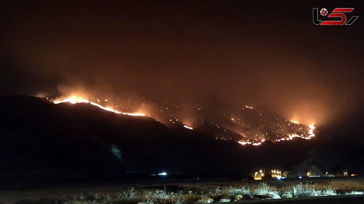 ارتفاعات روستای کلاغ نشین گچساران دچار آتش سوزی شد