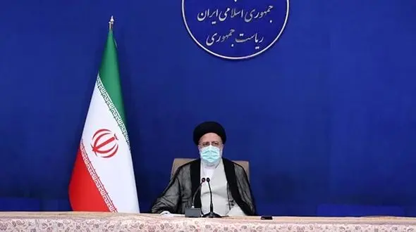 دولت خود را موظف به تنظیم بازار و حفظ آرامش مردم می‌داند / کالا برگ الکترونیکی عرضه می کنیم