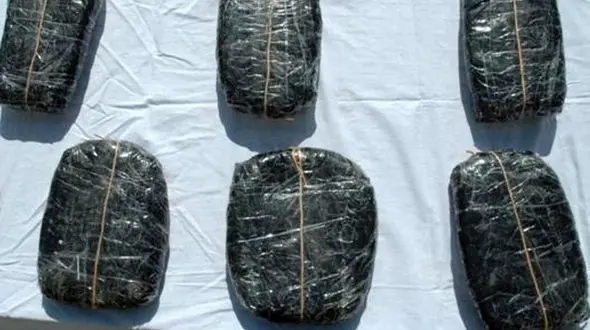 توقیف پراید حامل تریاک در ارسنجان