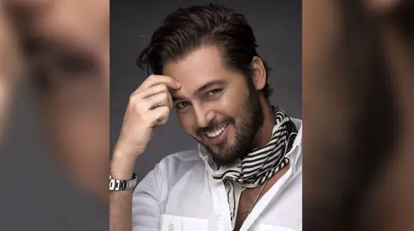 عکس یواشکی از دانیال عبادی در فرودگاه مهرآباد 