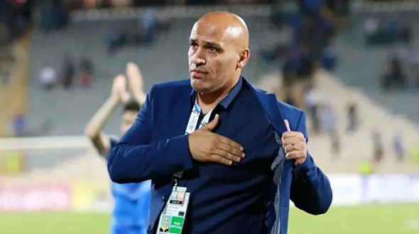 فیلم / علیرضا منصوریان: این خانم مرا به زن ستیزی متهم میکند ...  / مرا  مقابل خانواده خودمان قرار میدهد / این خانم خیلی گاز میدهد .../ میخواهد نماینده مجلس یا شورای شهر شود .. / جایگاه خود را بداند وگرنه ...