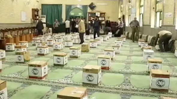 توزیع 500 بسته معیشتی به خانواده‌های نیازمند از سوی موسسه خیریه امین نیکوکاران 