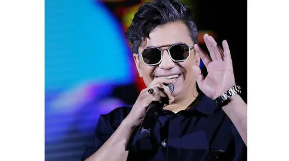 بستری شدن محسن ابراهیم زاده بعد از کنسرت+فیلم و عکس در بیمارستان