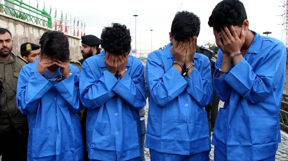 فیلم بازسازی قتل وحشیانه باند خفاش سیاه ! / واکنش پلیس به  آزار شیطانی زنان خانه دار 