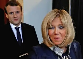 رونمایی همسر مکرون از چهره جدید بعد از عمل زیبایی 3 ساعته / چهره اش بعد از این تغییرات با حجاب ایرانی !