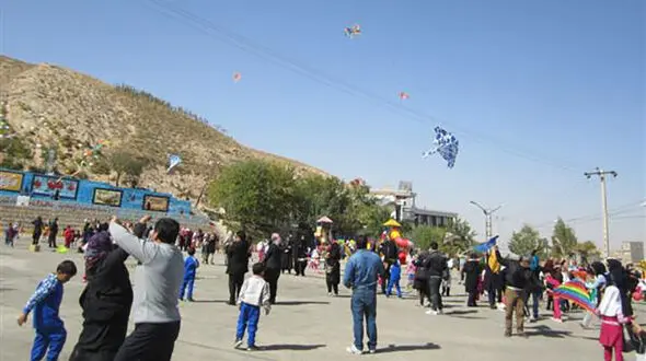 شادی و نشاط برای کودکان سمایی در جشنواره بادبادکها +عکس
