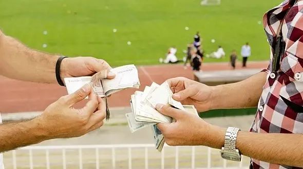 فوتبالیست های سرشناس ایران در دام کلاهبردار شیاد + جزییات