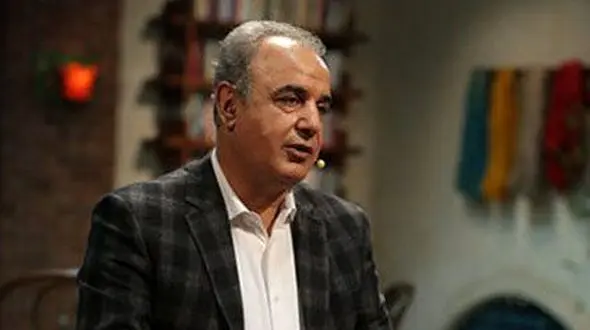 فیلم/ قشنگ ترین اعتراف عاشقانه با صدای رشید کاکاوند/ آرزو می‌کنم همه شما اون یک نفری رو پیدا کنید که وقتی بهش فکر می‌کنید، بتونید با تمام وجود بگید: تو بهی...(اگه پیداش کردید یه قلب بزارید