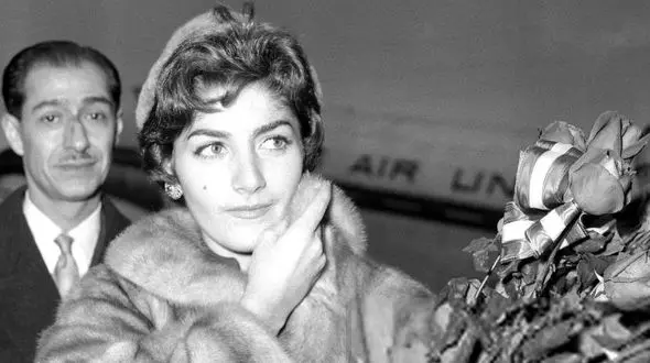 سفر به ایام قدیم سال 1350؛ تصویری از شهناز پهلوی در کنار همسر دومش خسرو جهانبانی