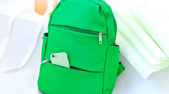 کوله پشتی دخترانه در مدل های رنگی و ساده + عکس