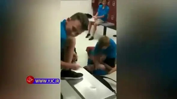 فیلم دردناک از ضرب و شتم وحشیانه یک دانش‌آموز در مدرسه
