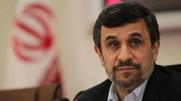 آیا احمدی‌نژاد دلیل حضور نیافتن سران قوا در جلسات تشخیص مصلحت است؟