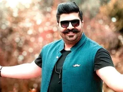 فیلم/ بهنام بانی: وقتی جوون بودم عاشق شدم.../ زمانیکه سبیل نداشتم.../ مهران مدیری: فکرکنم سبیل گذاشتی طرف رفت