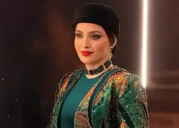 عکس ها / تجلی هنر و اصالت ایرانی / «بهنوش طباطبایی» با ردای سوزن‌دوزی در جشن حافظ ۲۴