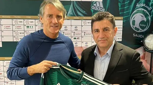 مانچینی زودتر اخراج می‌شود یا قلعه‌نویی؟
