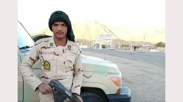 شهادت یک سرباز در درگیری با اشرار در کرمان + عکس