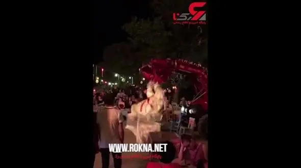 عجیبترین روش ورود عروس وداماد به مراسم + تصویر