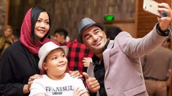 راز عجیب پسر یوسف تیموری از همسر تایلندی اش ! / عجیب اما واقعی !