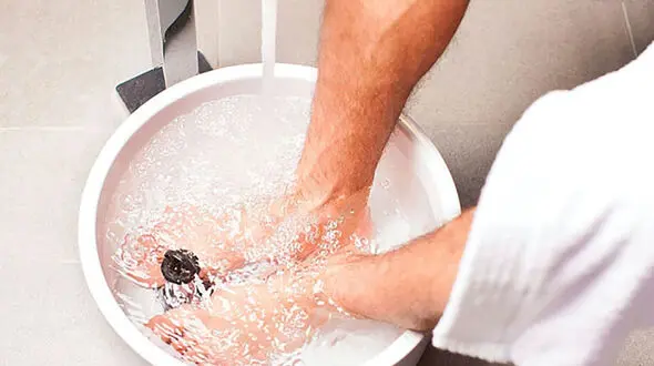 سم زدایی بدن ازطریق پاها