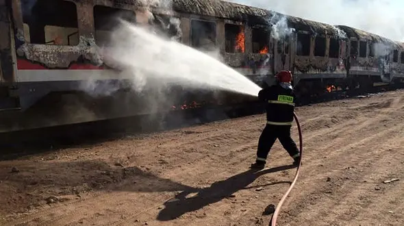 آتش سوزی در قطار مسافربری یزد به تهران + عکس