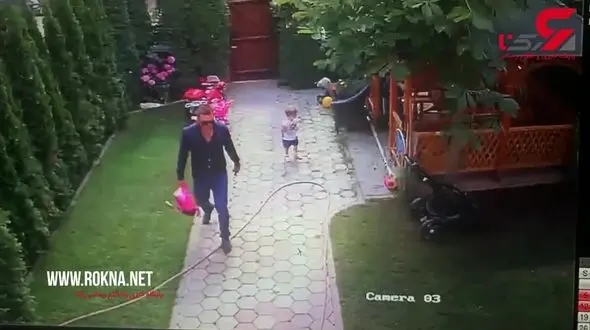 حمله وحشیانه سگ به یک دختر + فیلم 