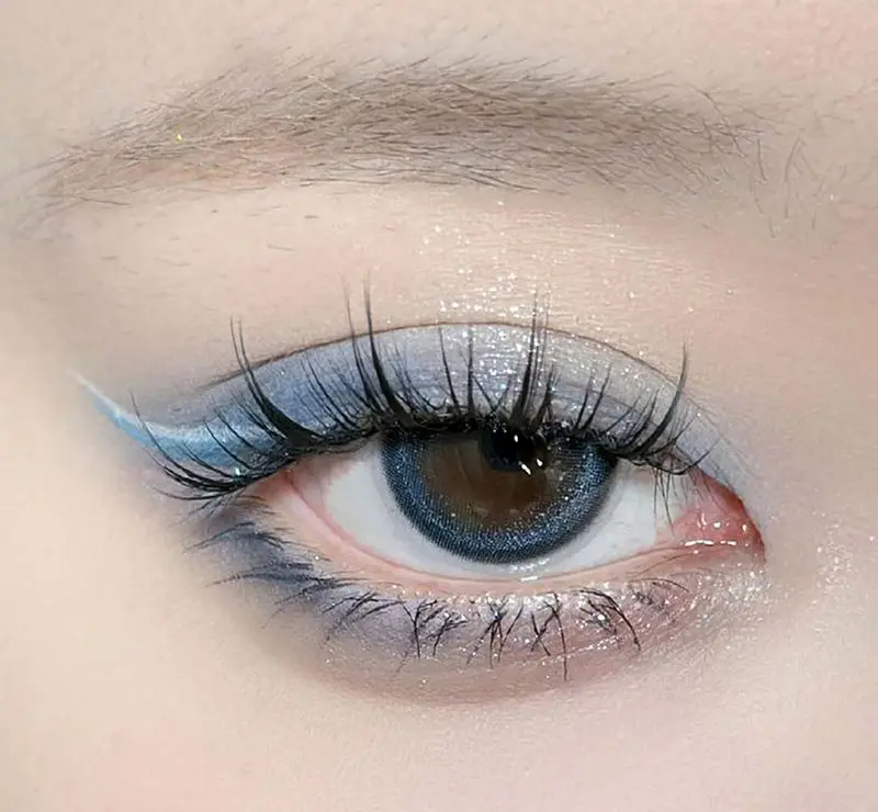 میکاپ عروسکی