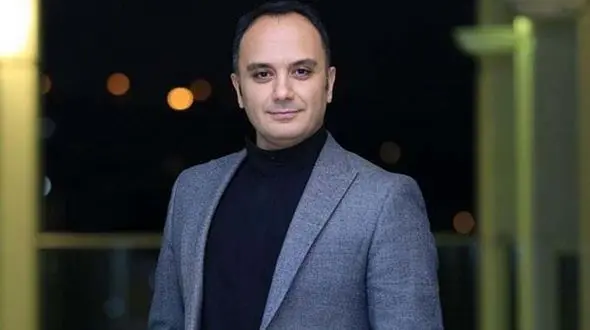 جشن تولد احسان کرمی در امریکا ! / فرهنگ ایرانی را از یاد برد ! + عکس