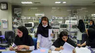 پرستاران در ۶ ماه آینده، ۴۵۹ ساعت بیشتر از کارمندان کار می کنند / دبیرکل خانه پرستار: اگر مسئولان با حقوق ۲۵ میلیونی پرستاران زندگی می کردند، دو روز هم دوام نمی آوردند