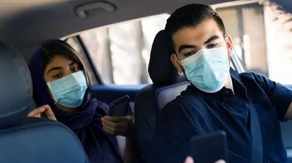 رهاکردن خانم مسافر و فرزندانش وسط بزرگراه توسط راننده یک تاکسی اینترنتی 