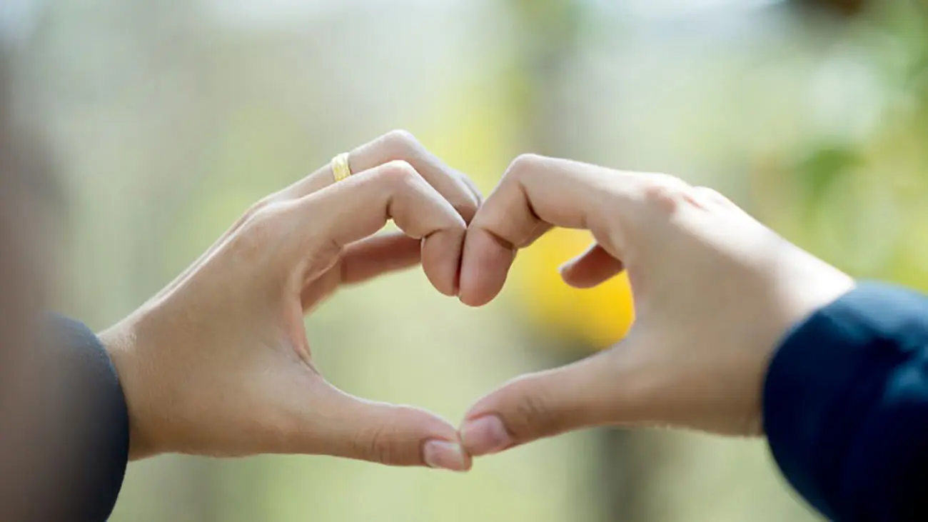 روانشناسی آقایان / این 10 ترفند مرد ها را اسیر شما می کند !